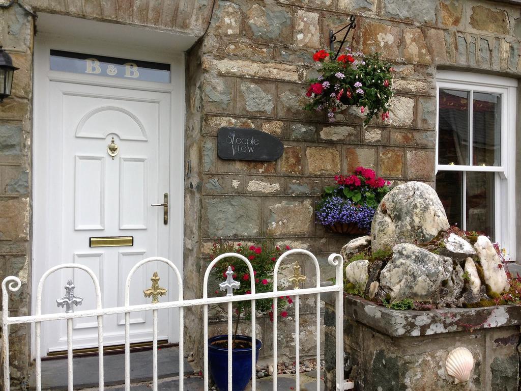 Steeple View Bed and Breakfast Newport  Exteriör bild